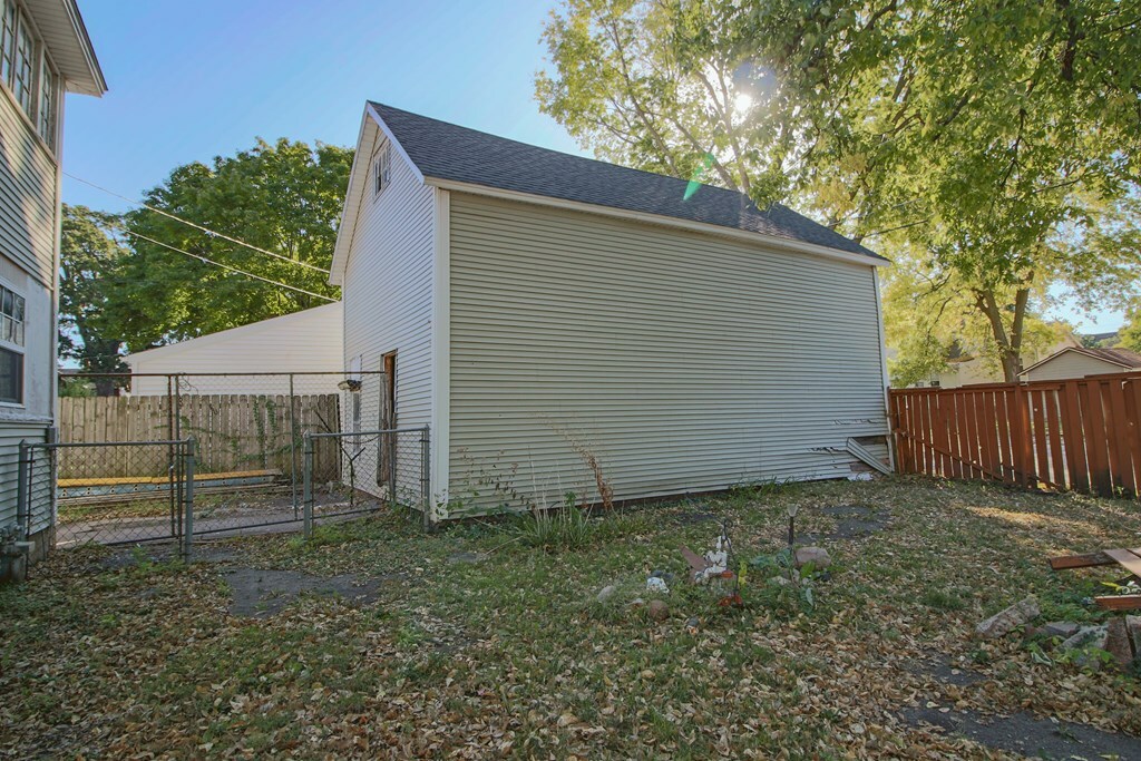 Property Photo:  623 N 10th St.  IA 50501 