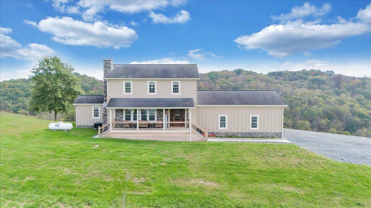 Property Photo:  1970 Neff Orchard Rd  WV 24976 