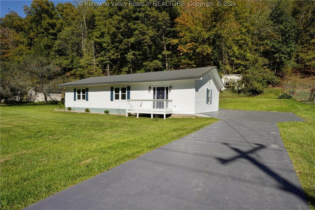 Property Photo:  4486 Midway Road  WV 25573 