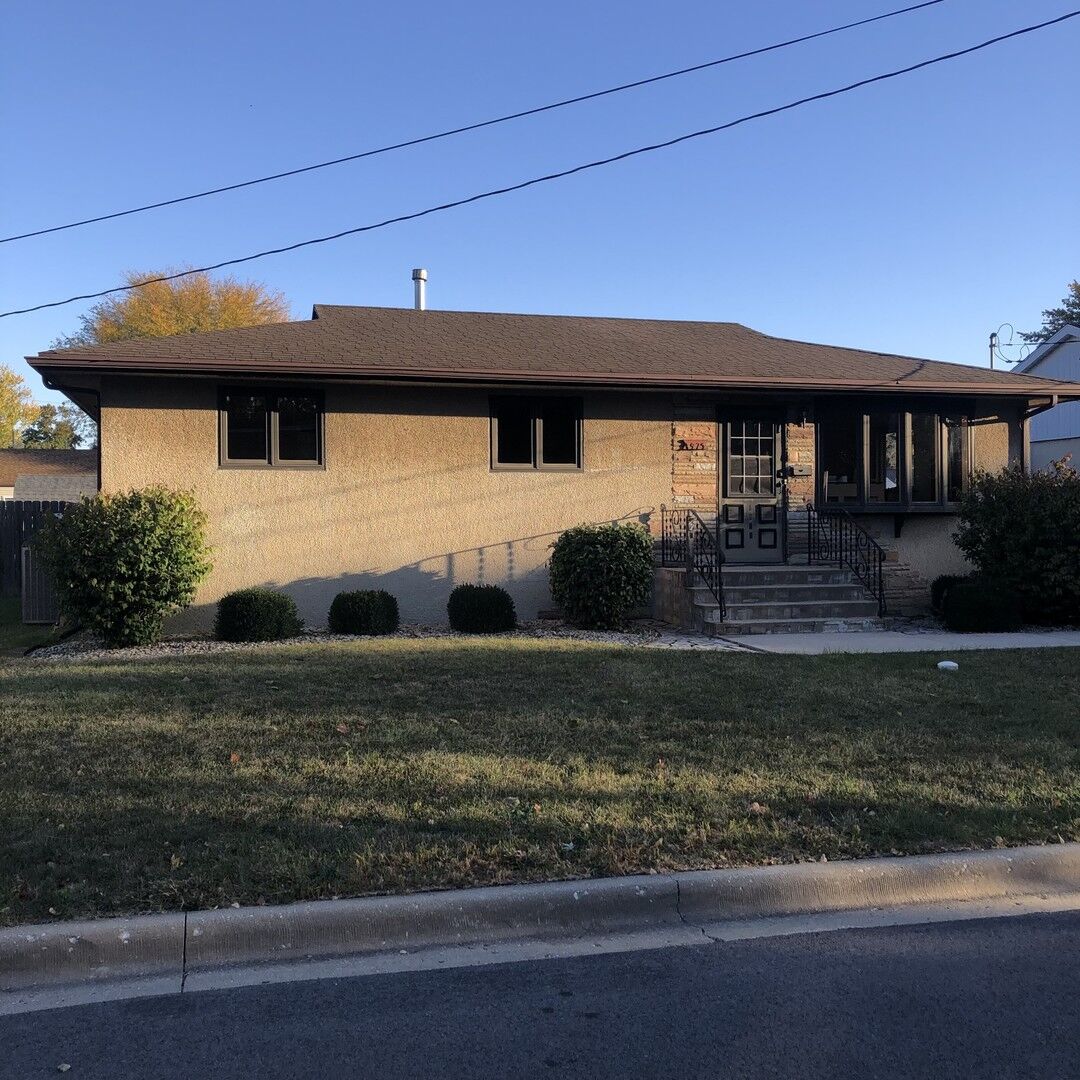 Property Photo:  1925 13th Street  IL 61354 