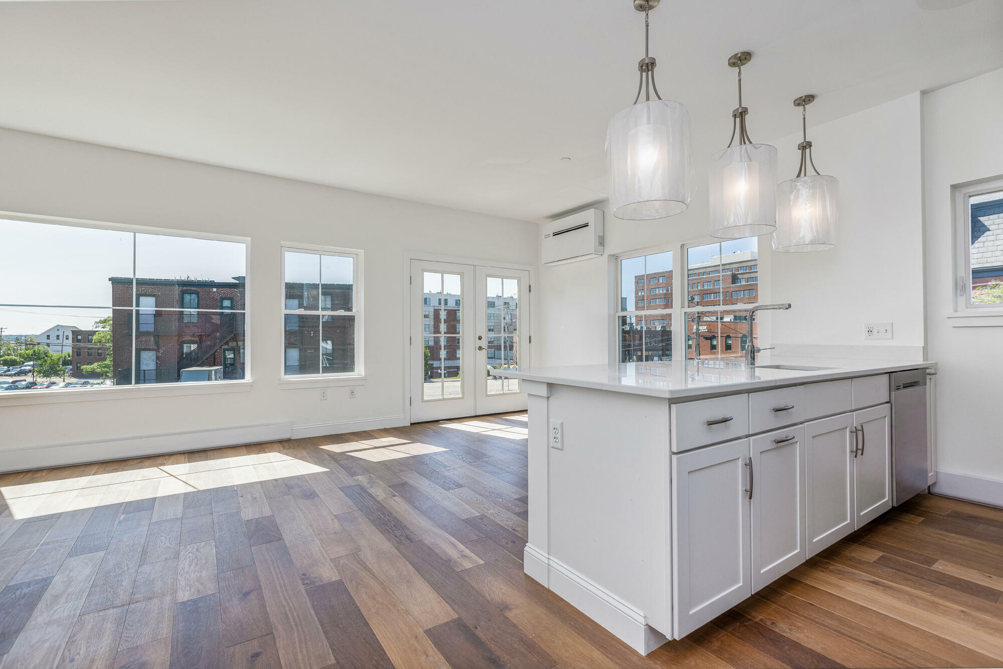 Property Photo:  148 Newbury Street 2  ME 04101 