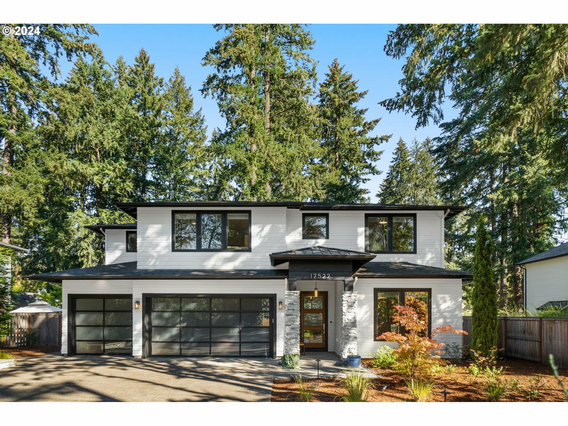 17522 Bryant Rd  Lake Oswego OR 97035 photo