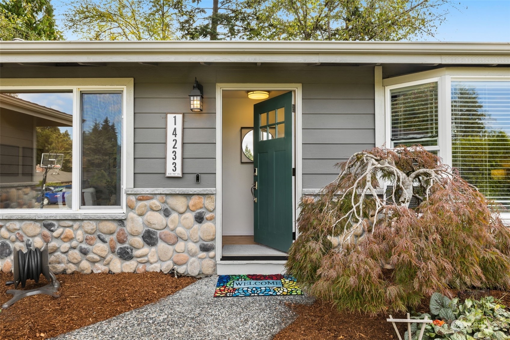 Property Photo:  14233 NE 73rd Street  WA 98052 