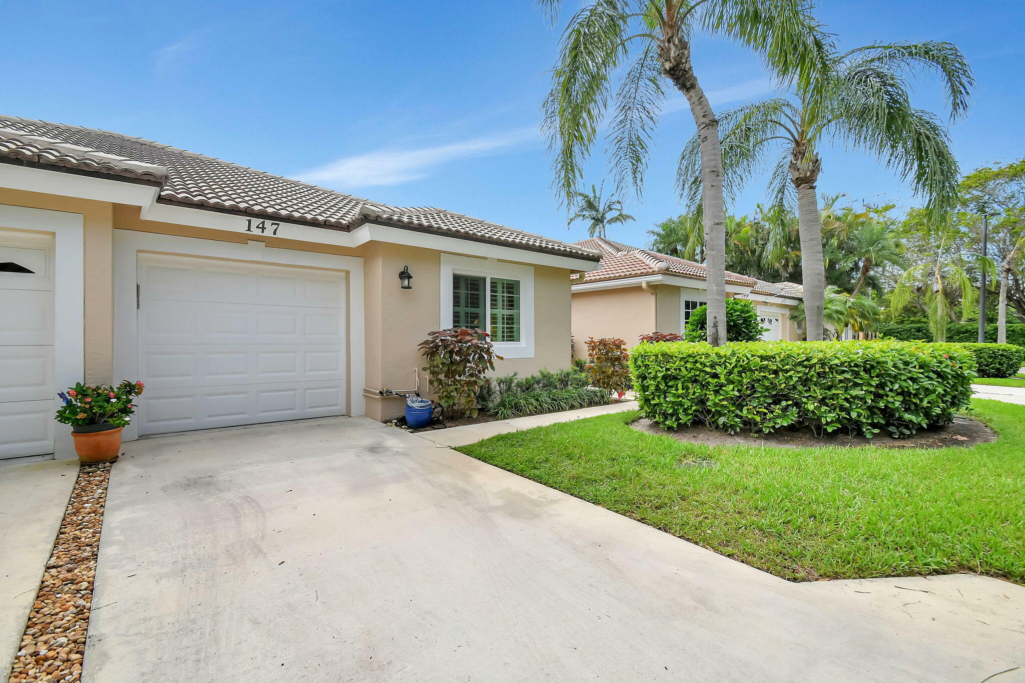 Property Photo:  147 N Lakeshore Drive  FL 33462 