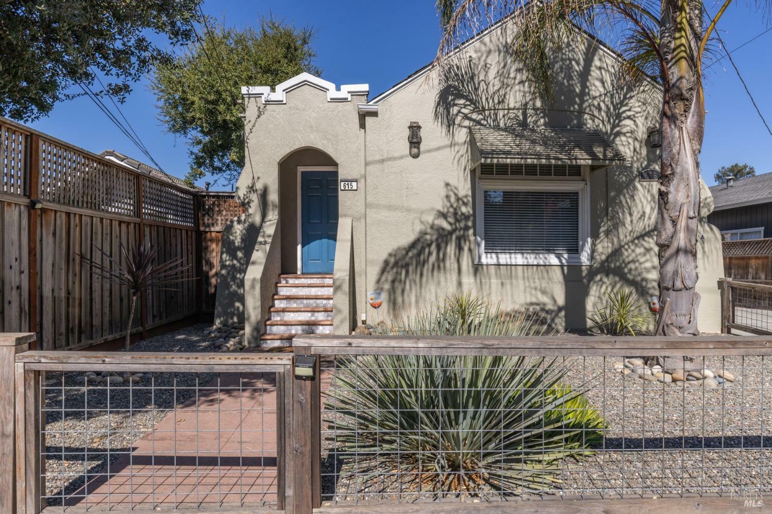 Property Photo:  615 Maple Avenue  CA 95404 