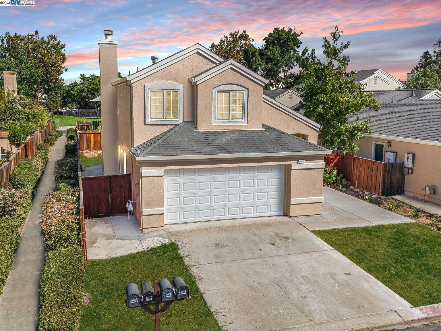 Property Photo:  2119 Meadowlark Ln  CA 94561 