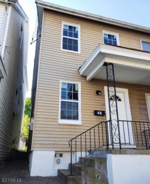 Property Photo:  48 Bennett St  NJ 08865 