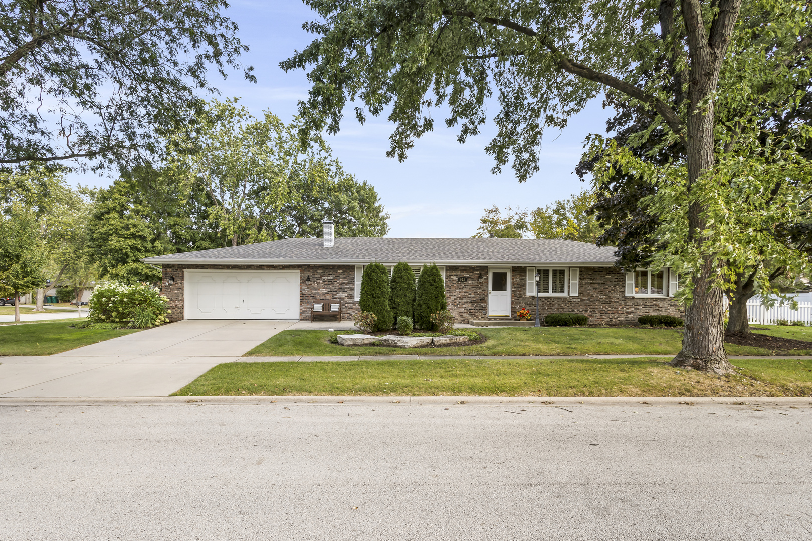 902 Windsor Drive  Shorewood IL 60404 photo