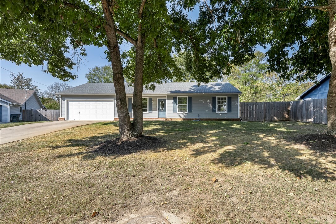 Property Photo:  2696 E Travis Street  AR 72701 