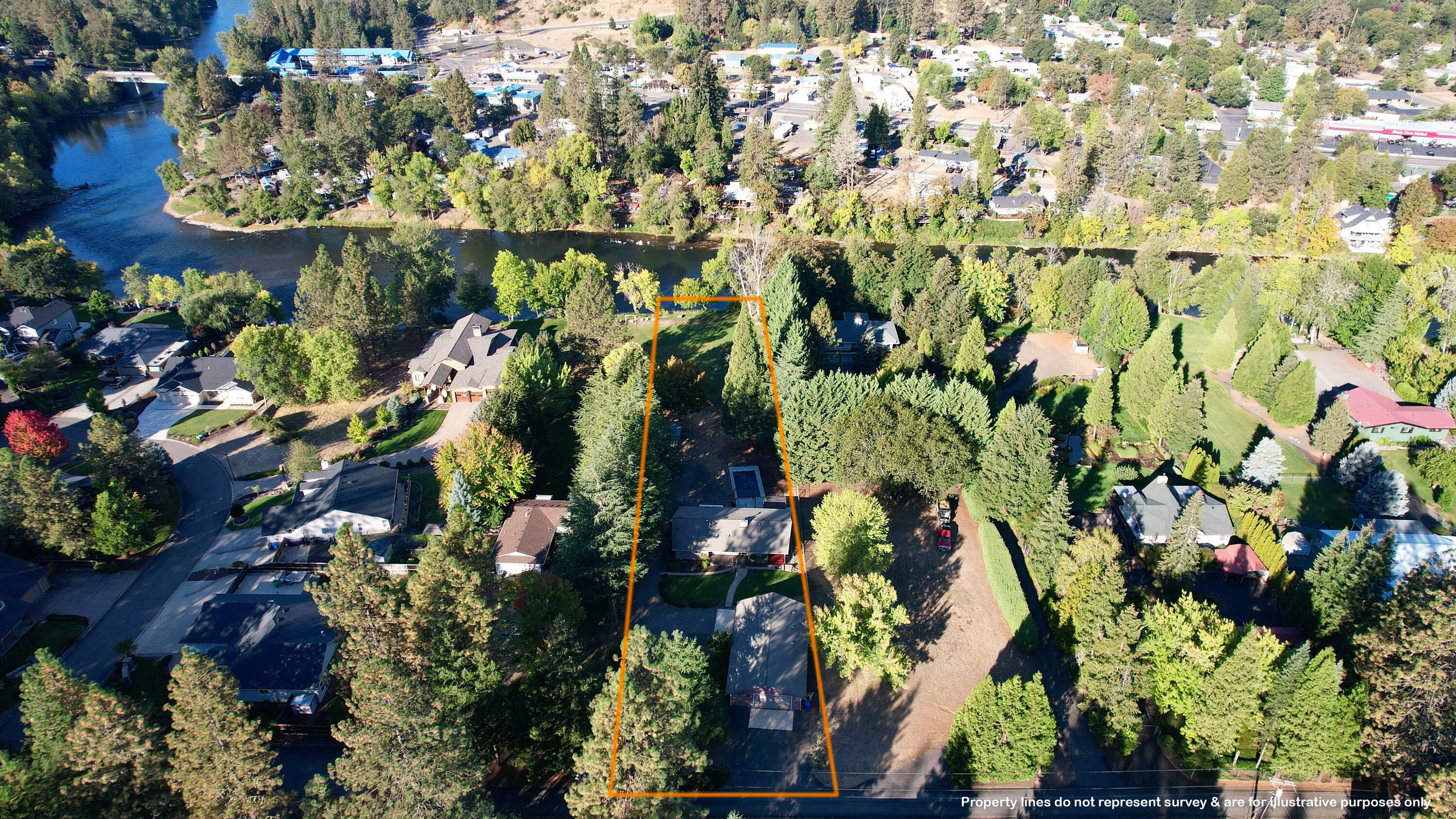Property Photo: 579 Melrose Lane OR 97539