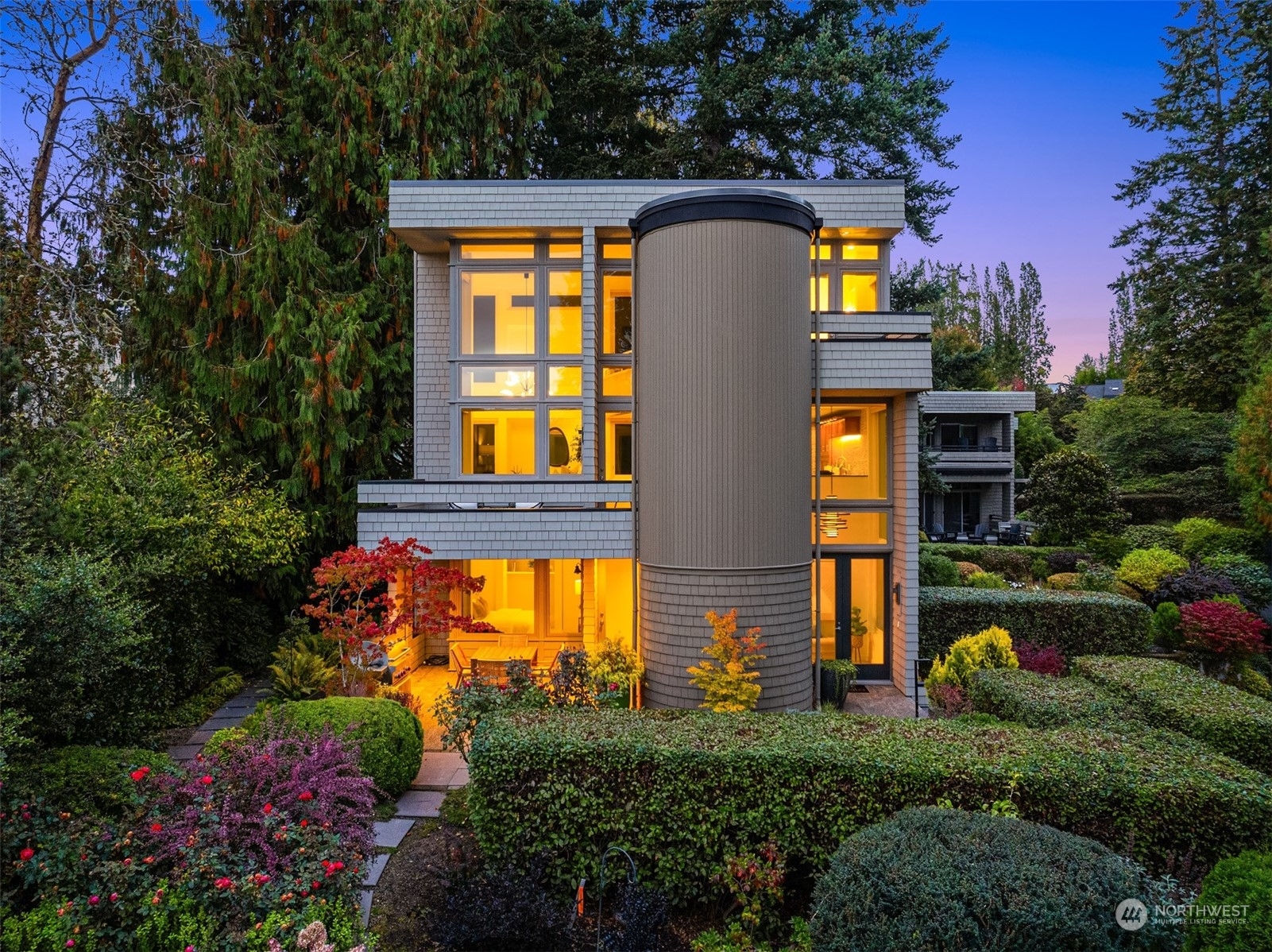 Property Photo: 165 Lovell Avenue SW WA 98110