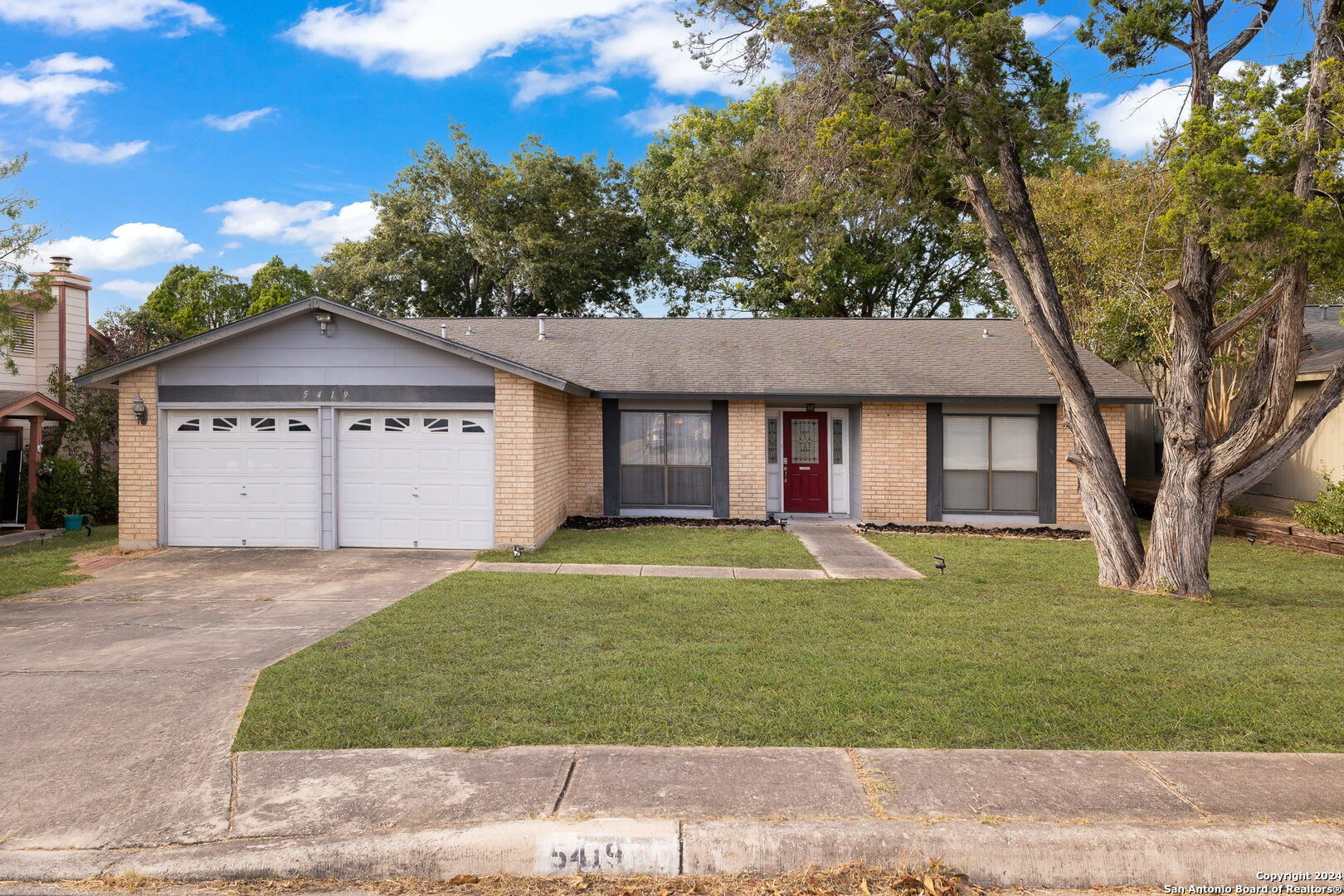 5419 Maple Vis  San Antonio TX 78247 photo