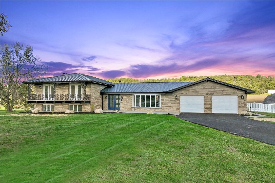 Property Photo: 1205 Curry Road PA 15083