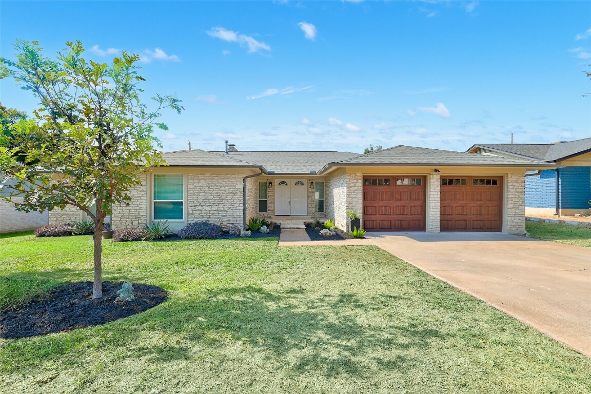 Property Photo:  2505 Harrowden Drive  TX 78727 