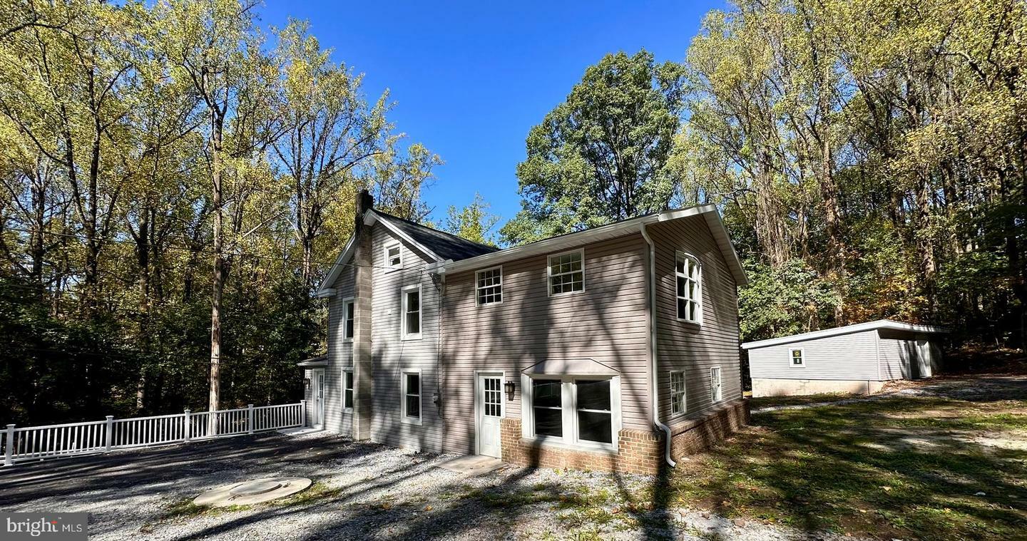 Property Photo:  1580 Pines Road  PA 17319 