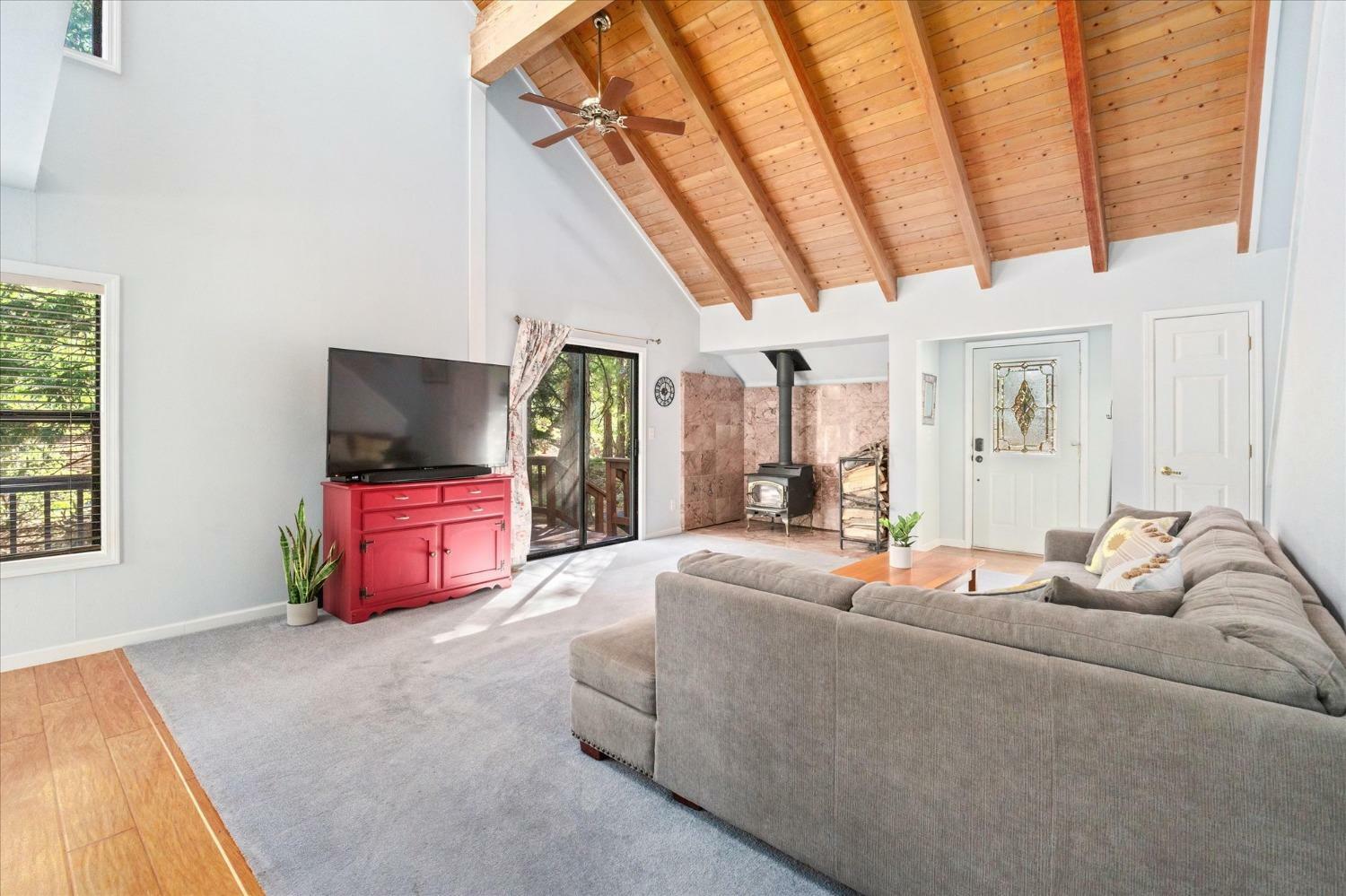 Property Photo: 1708 Bear Clover Court CA 95223