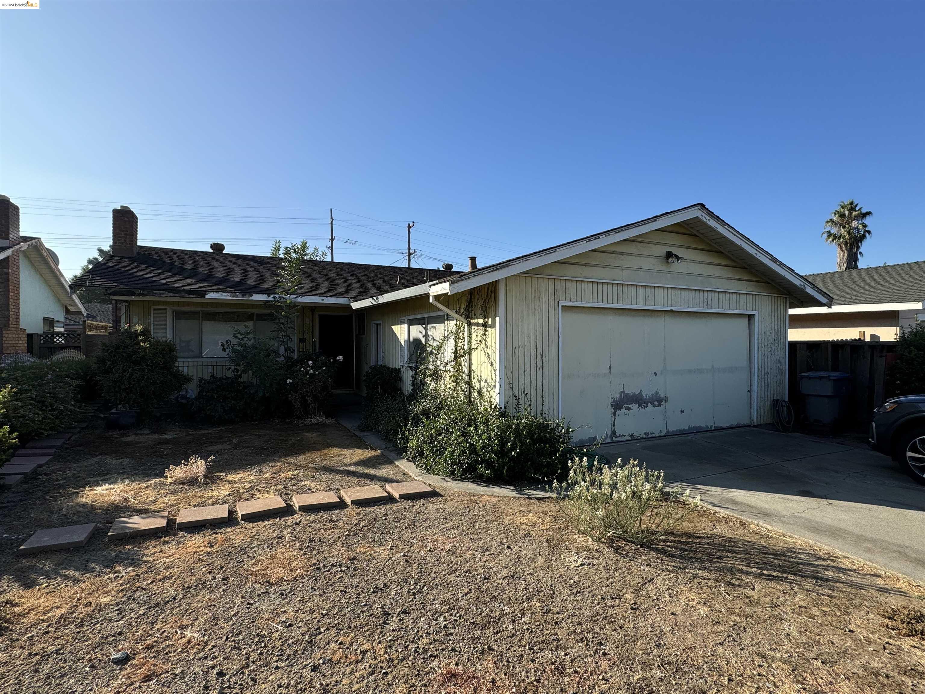 Property Photo: 1094 Sultana Drive CA 95122