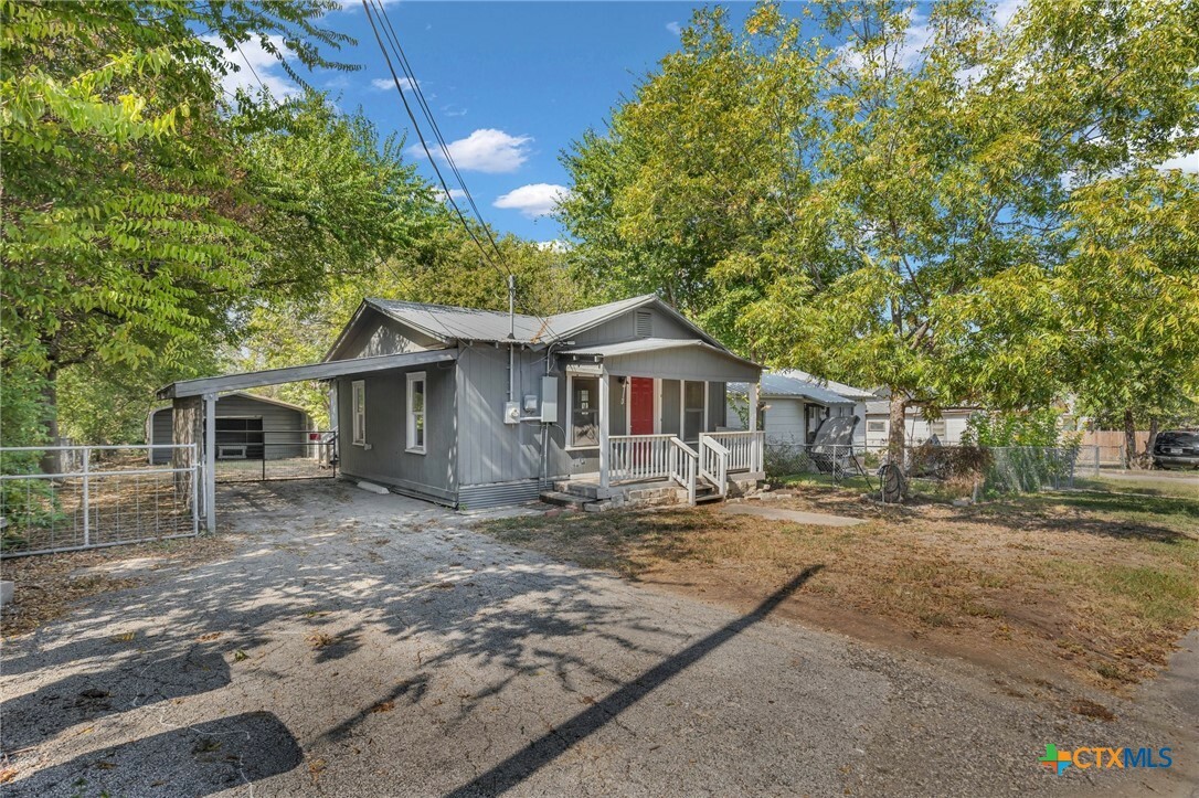 Property Photo:  1850 Lee Street  TX 78130 