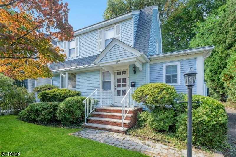 Property Photo:  393 Lehigh St  NJ 07481 