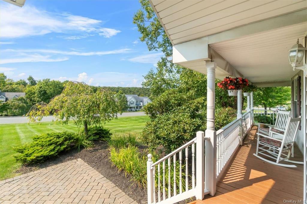 Property Photo:  14 Country Woods Drive  NY 10918 