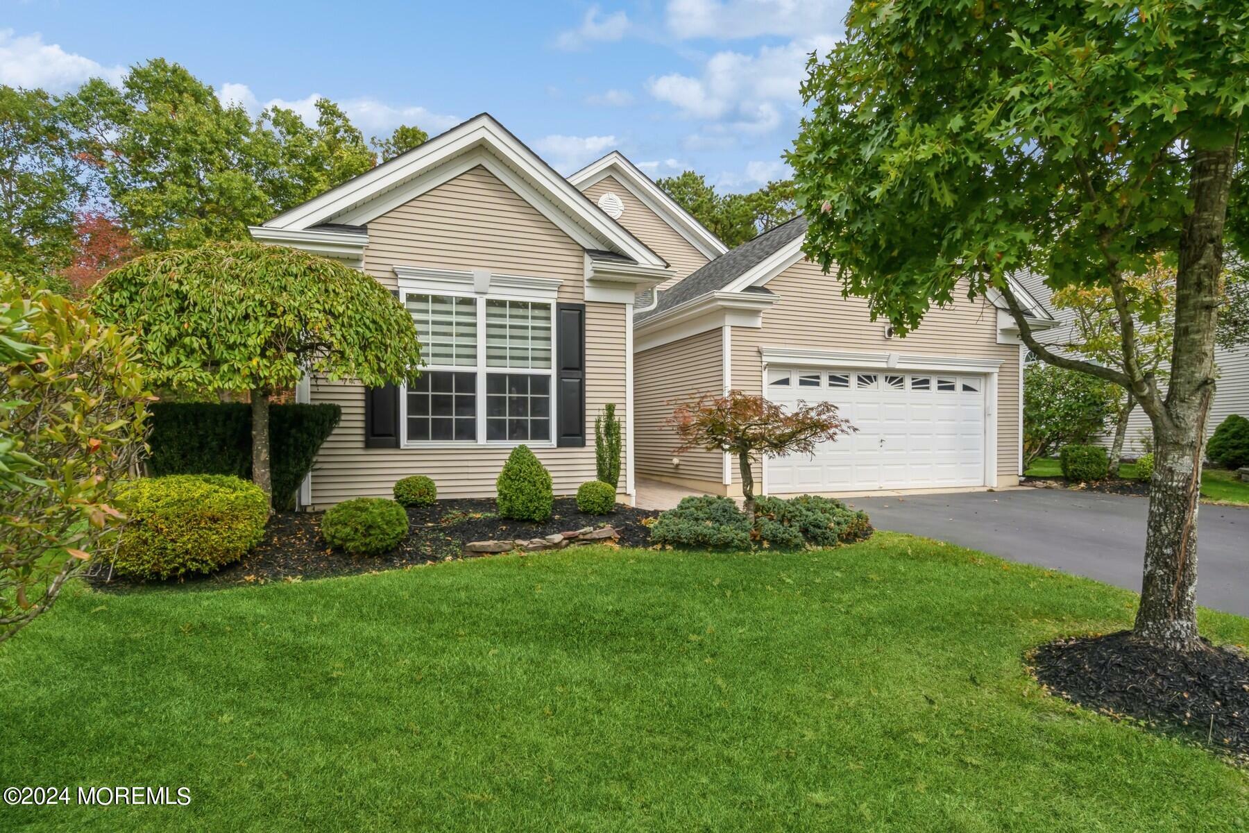 Property Photo:  115 Gables Way  NJ 08527 