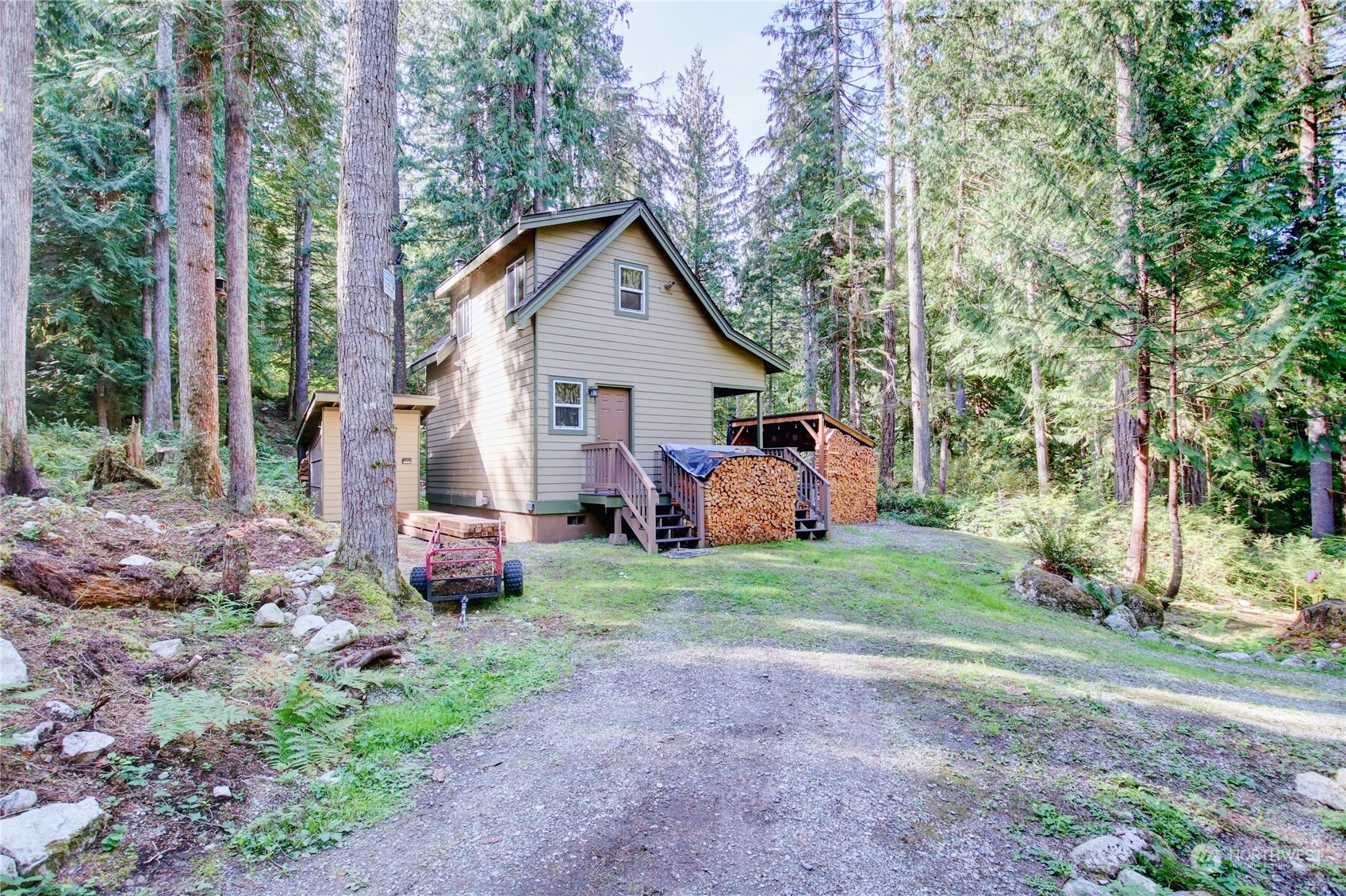 Property Photo:  63388 E Ross Place  WA 98267 