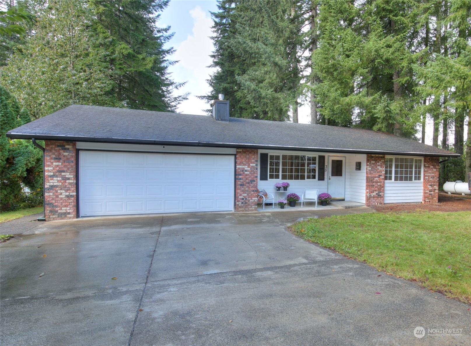 Property Photo:  35 Strawberry Hill Road  WA 98541 