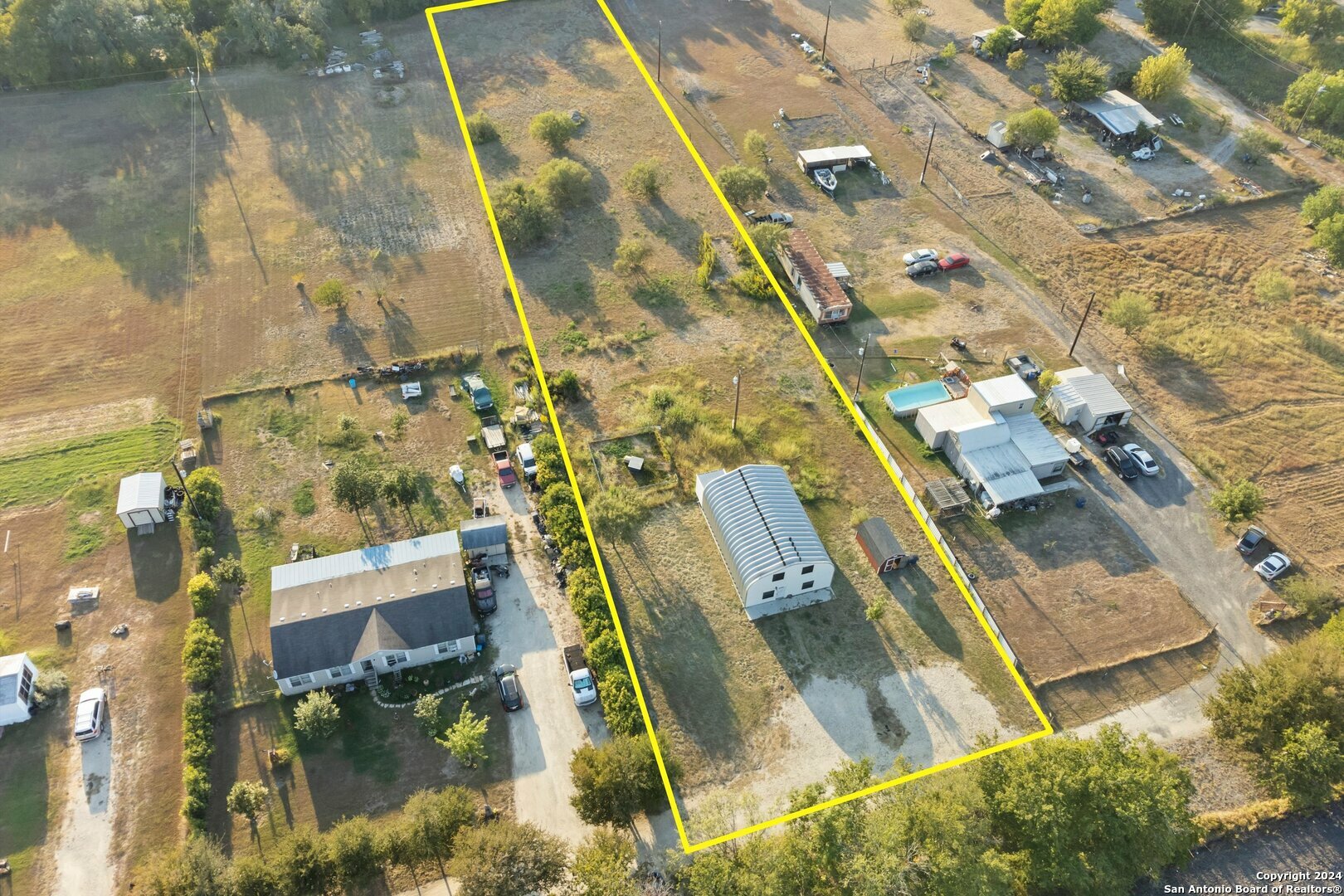 Property Photo:  390 Heinemeyer Rd  TX 78155 