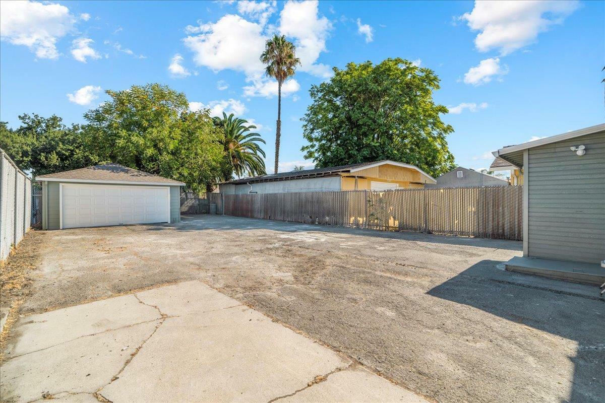 Property Photo:  876 Chestnut Street  CA 95110 