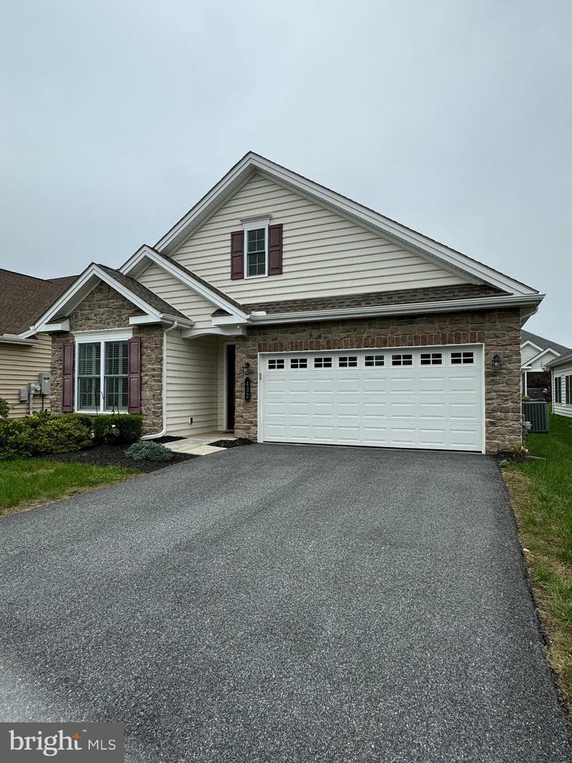 Property Photo:  432 General Drive  PA 17050 