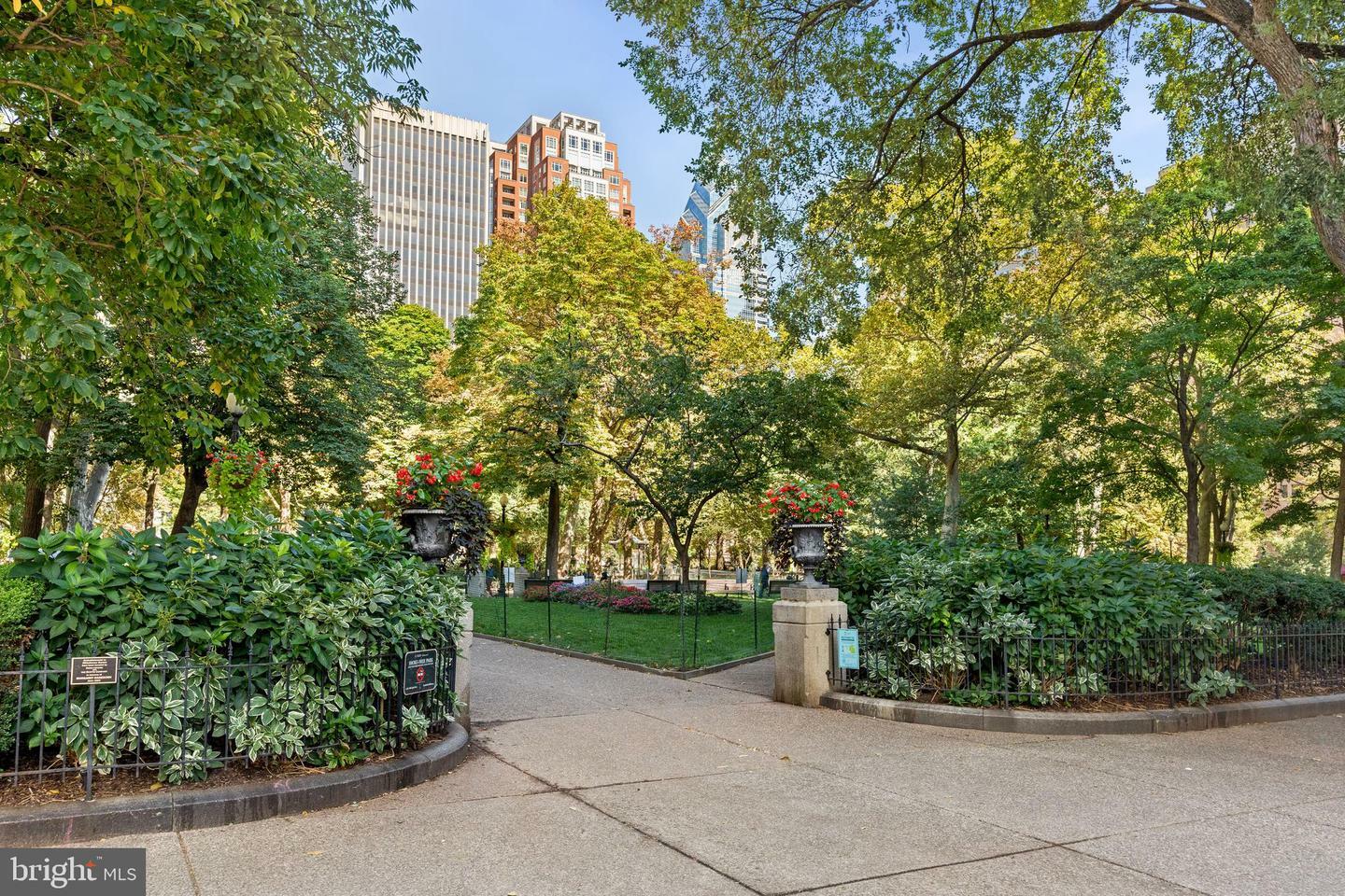 Property Photo:  1830 Rittenhouse Square 1A  PA 19103 