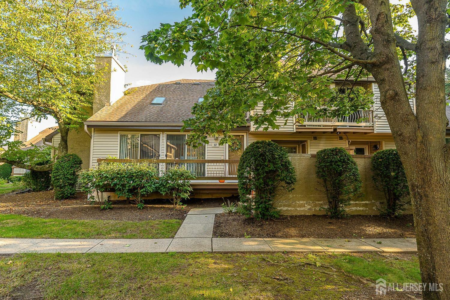 Property Photo:  107 Kelly Drive  NJ 08820 