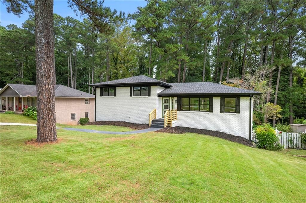 Property Photo:  1766 Fort Valley Drive SW  GA 30311 