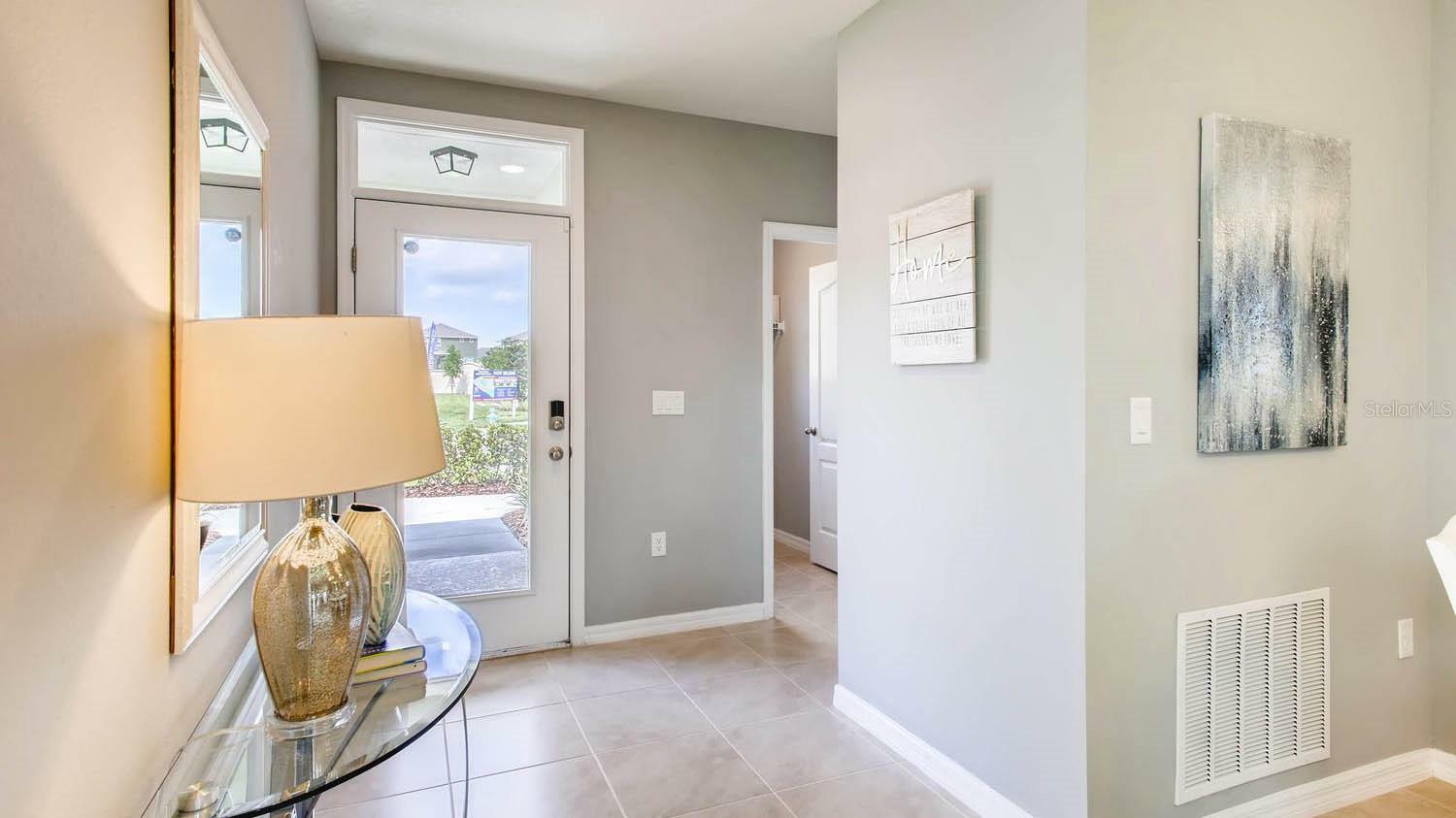 Property Photo:  695 Park Place Boulevard  FL 33837 