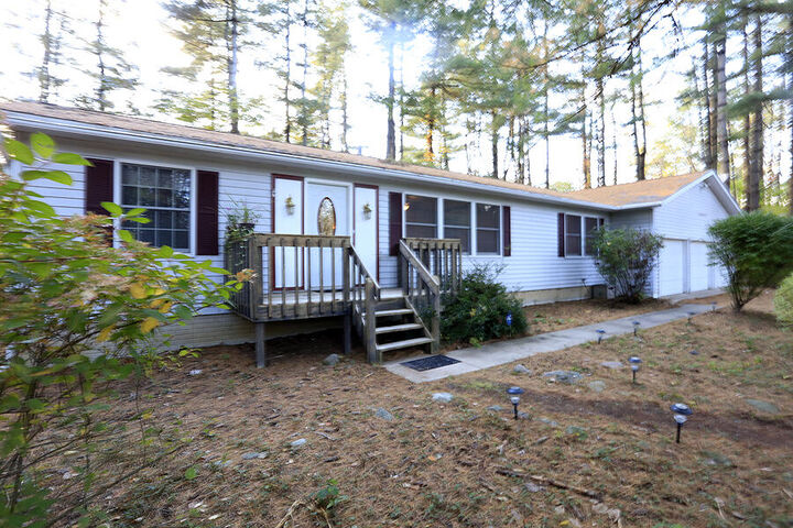 7647 Riverside Road  Brooklyn MI 49230 photo