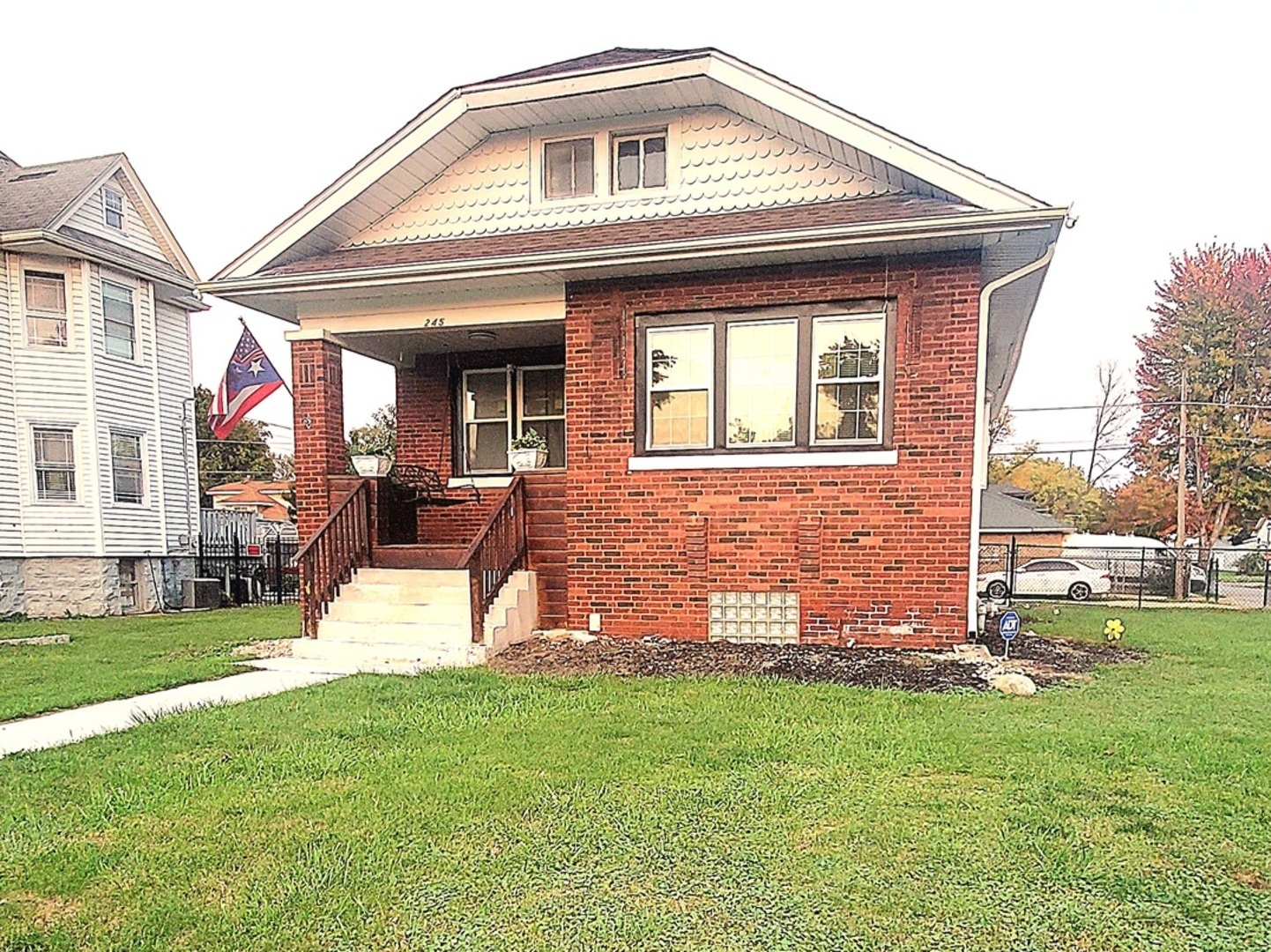 Property Photo:  245 N 18th Avenue S  IL 60153 