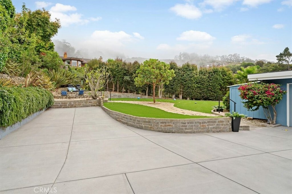 Property Photo:  225 Travis Drive  CA 93402 