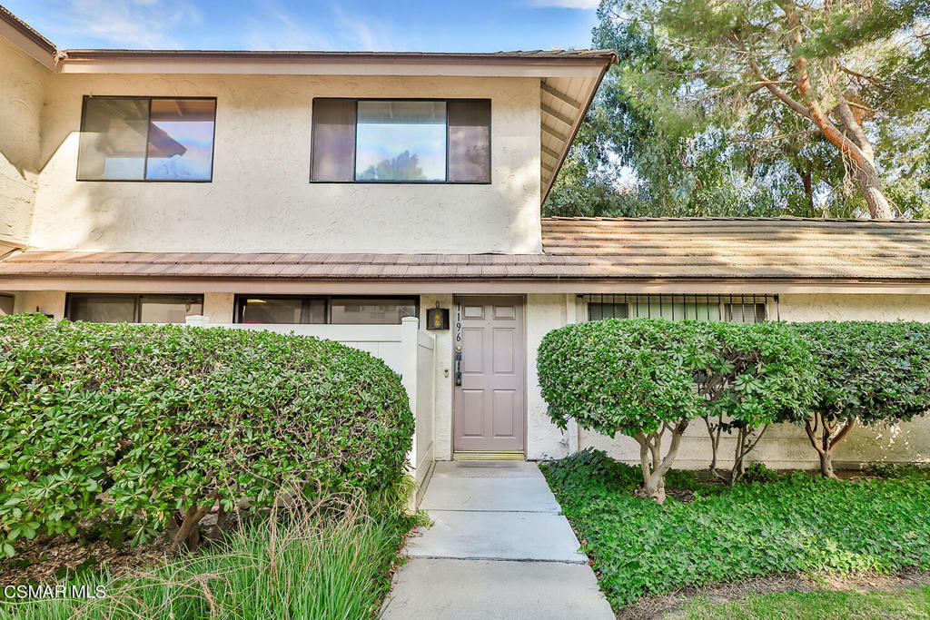 Property Photo:  1196 Landsburn Circle  CA 91361 