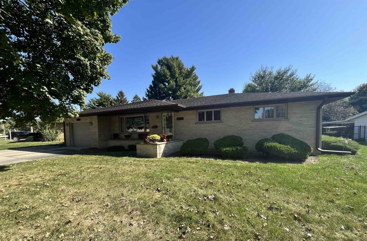 Property Photo:  1720 West Luther Road  WI 53545 