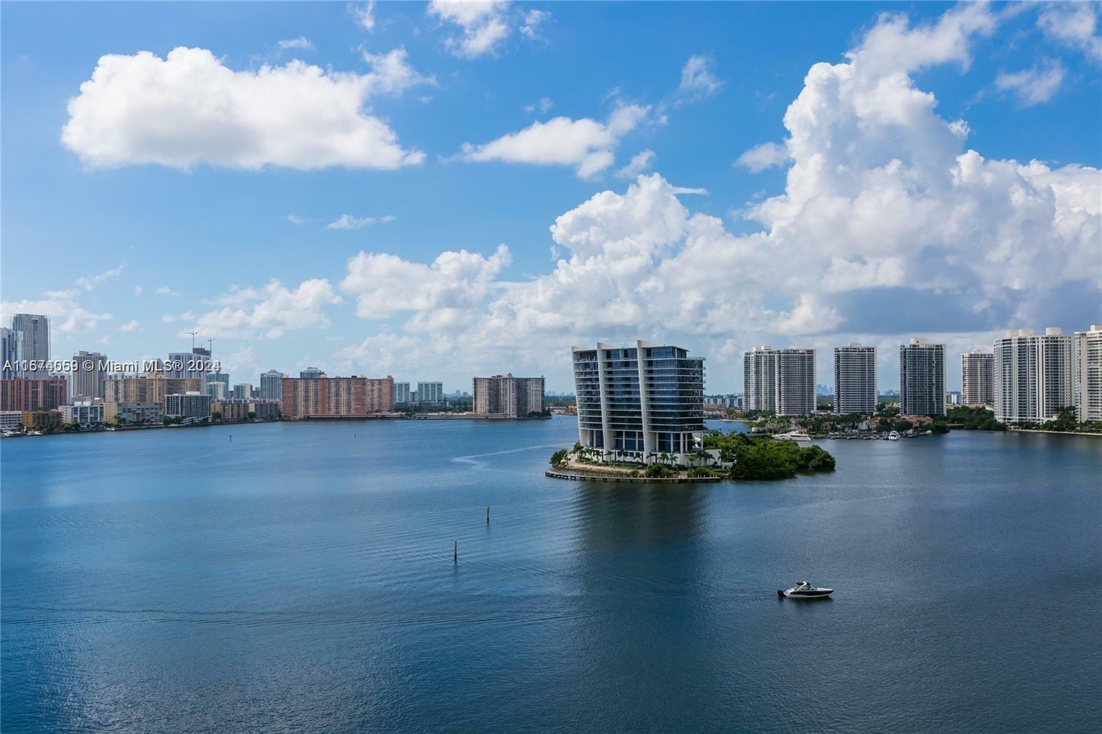 Property Photo:  3600 Mystic Pointe Dr 1606  FL 33180 