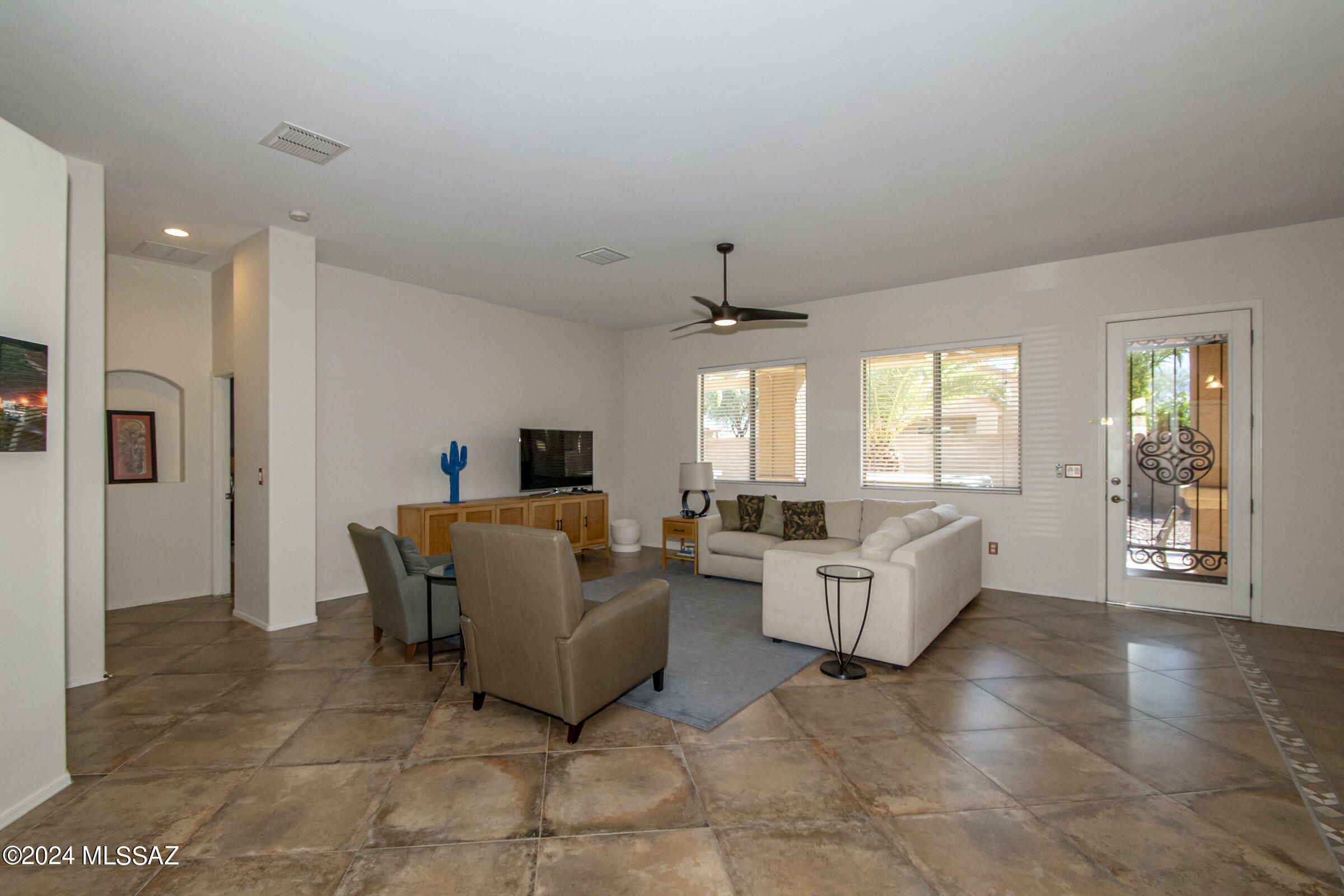 Property Photo:  15070 N Pelham Road  AZ 85739 