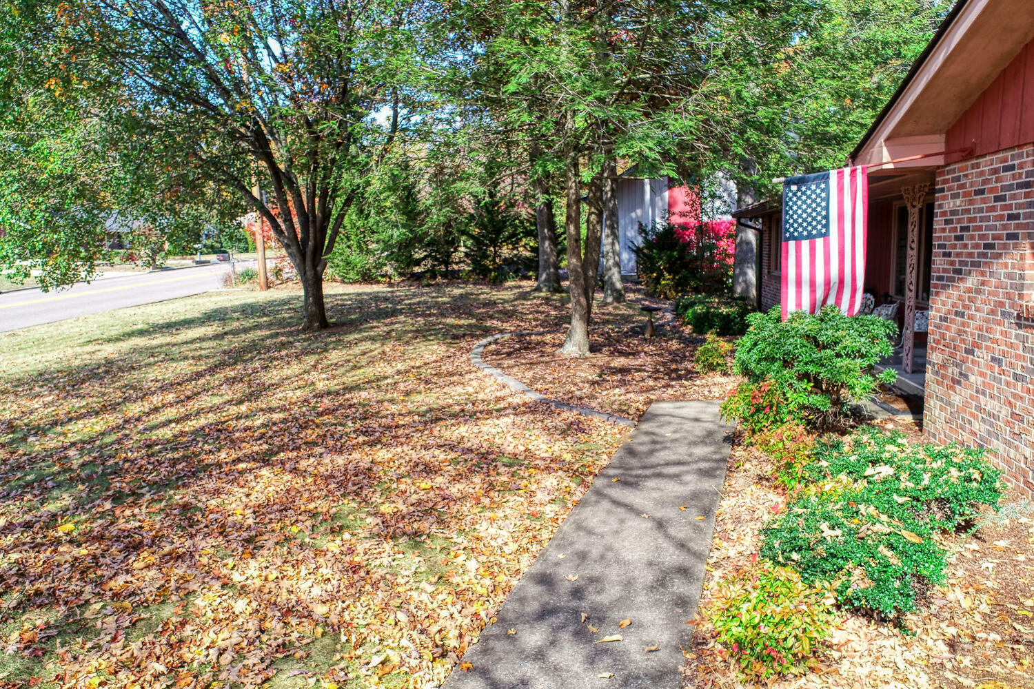 Property Photo:  2513 Essex Drive  TN 37660 