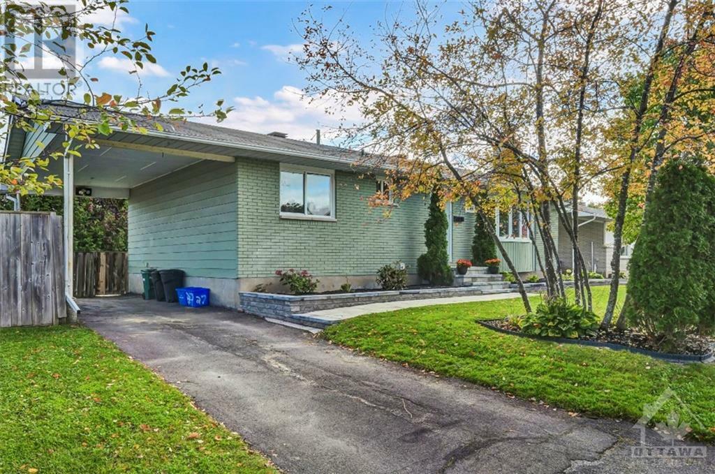 Property Photo:  1449 Charlebois Avenue  ON K1E 1J8 