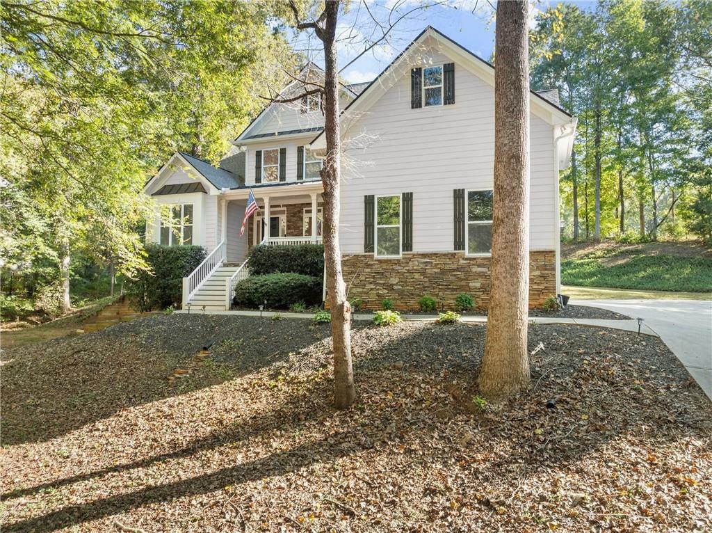 Property Photo: 5559 Ridgemoor Drive GA 30517