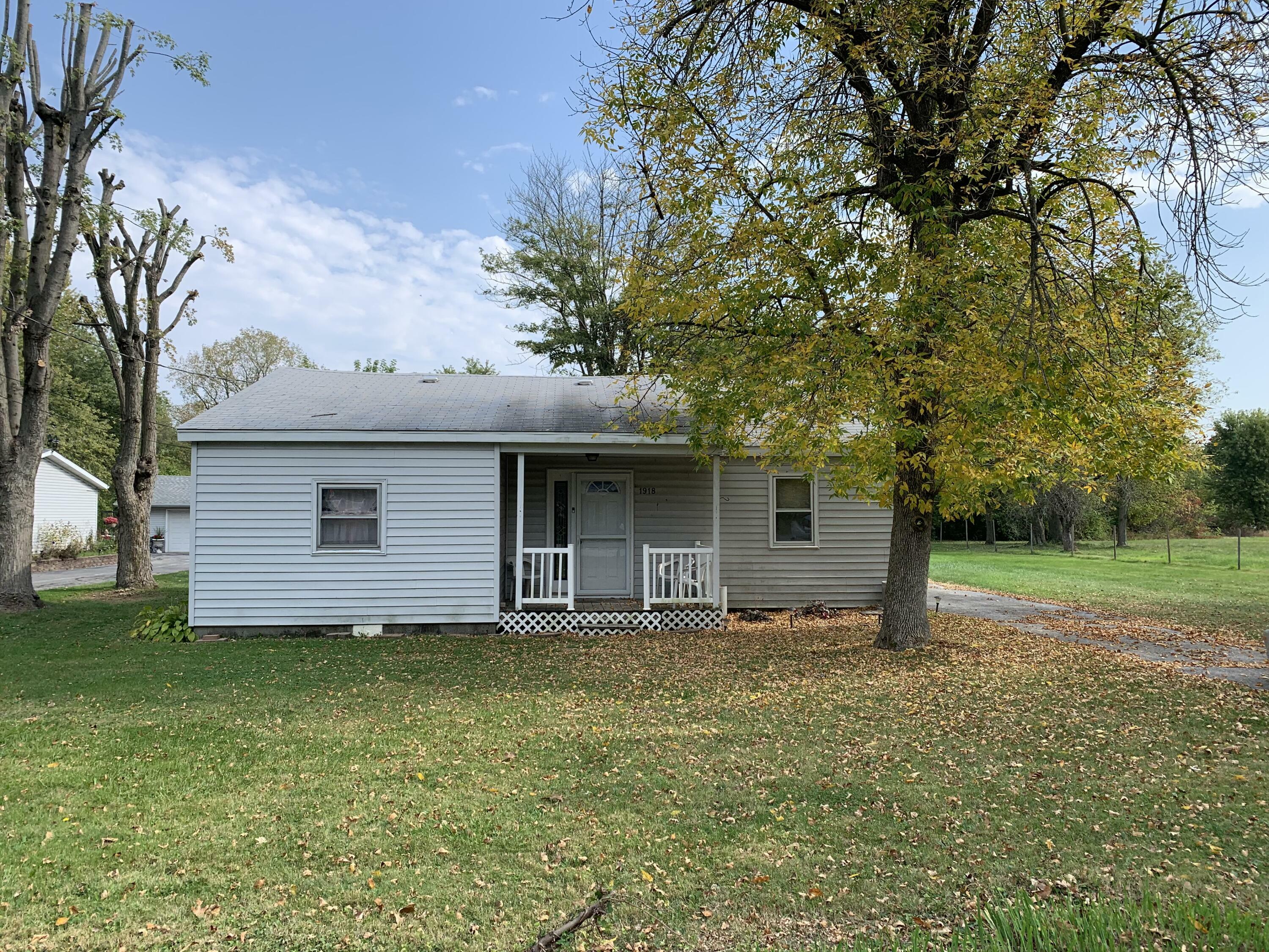 Property Photo:  1918 S Colfax Street  IN 46319 