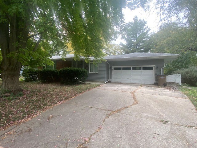 1230 16th Street  West Des Moines IA 50265 photo