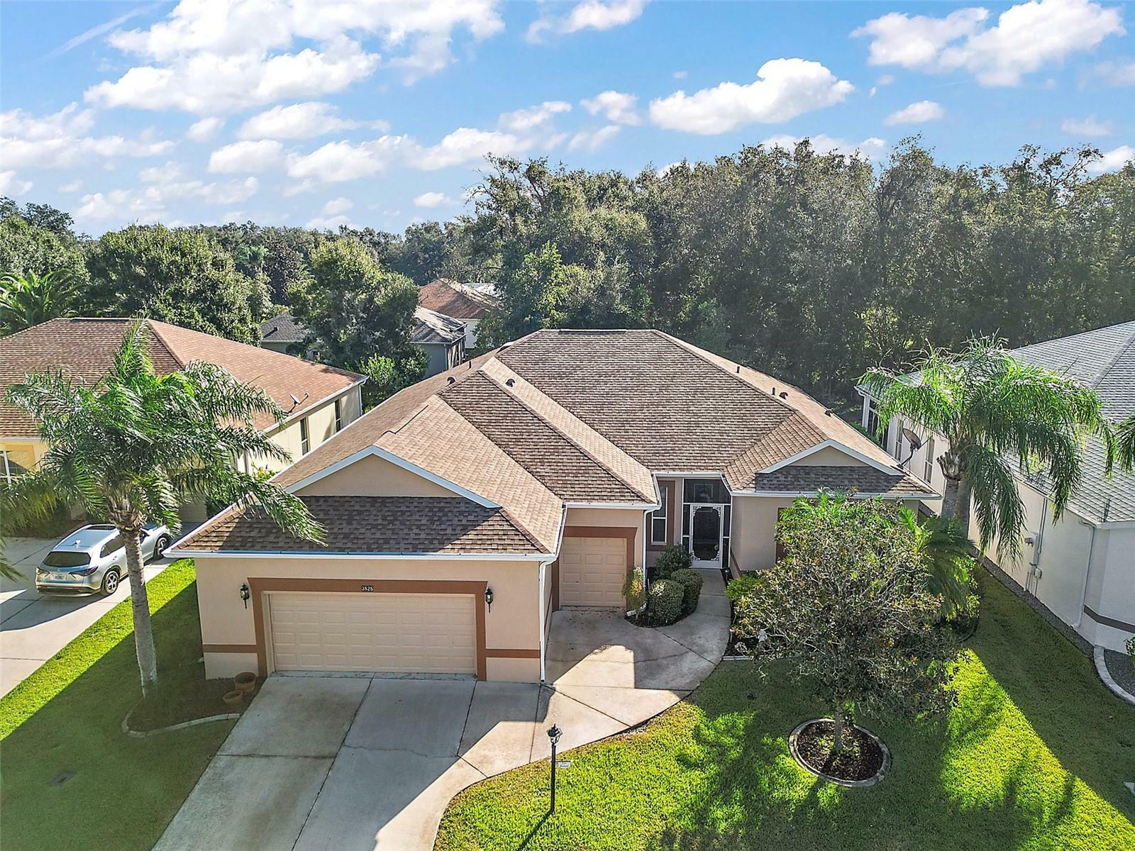 Property Photo:  3828 Arbordale Court  FL 34748 