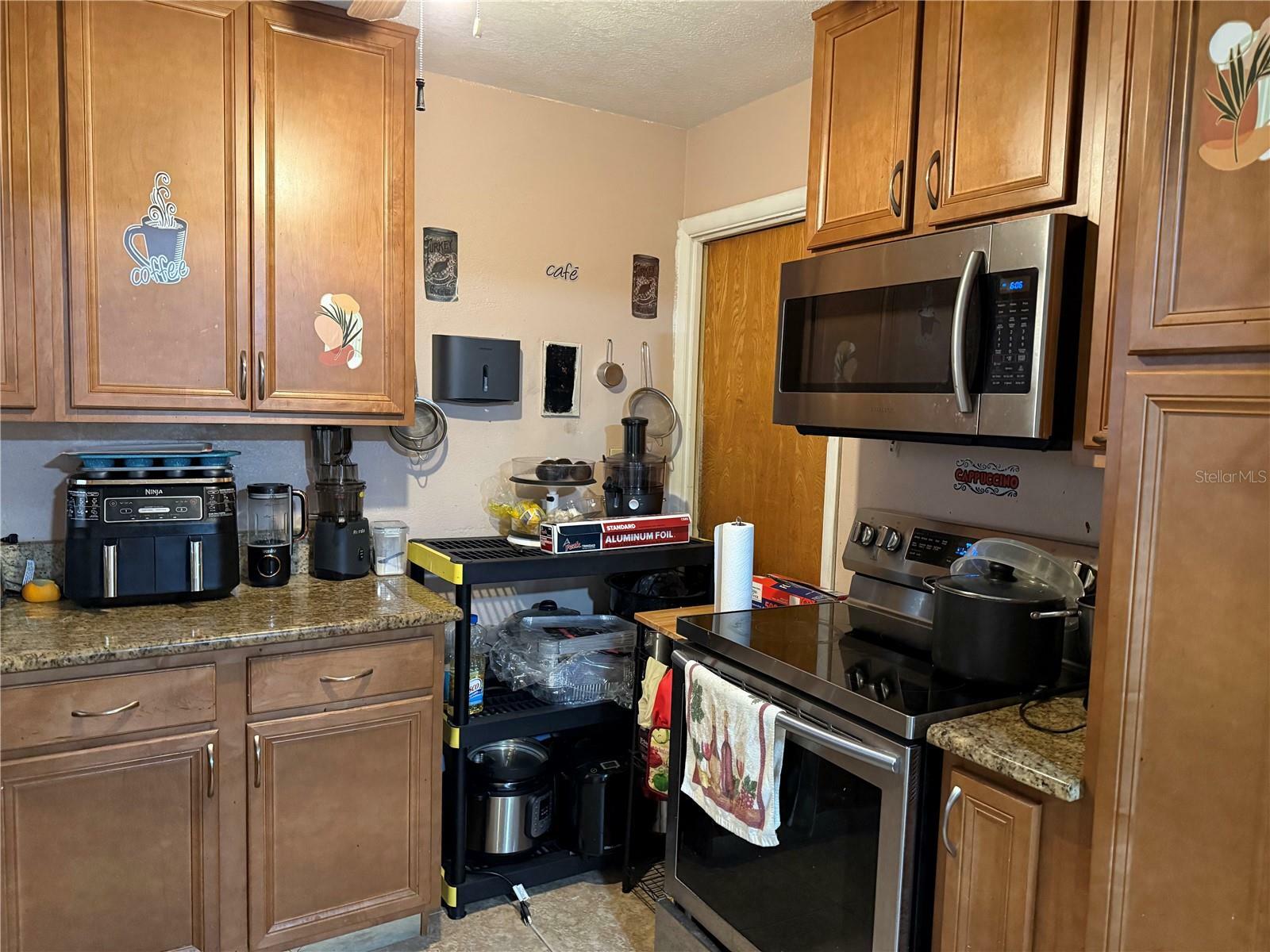 Property Photo:  6233 Balboa Drive  FL 32808 