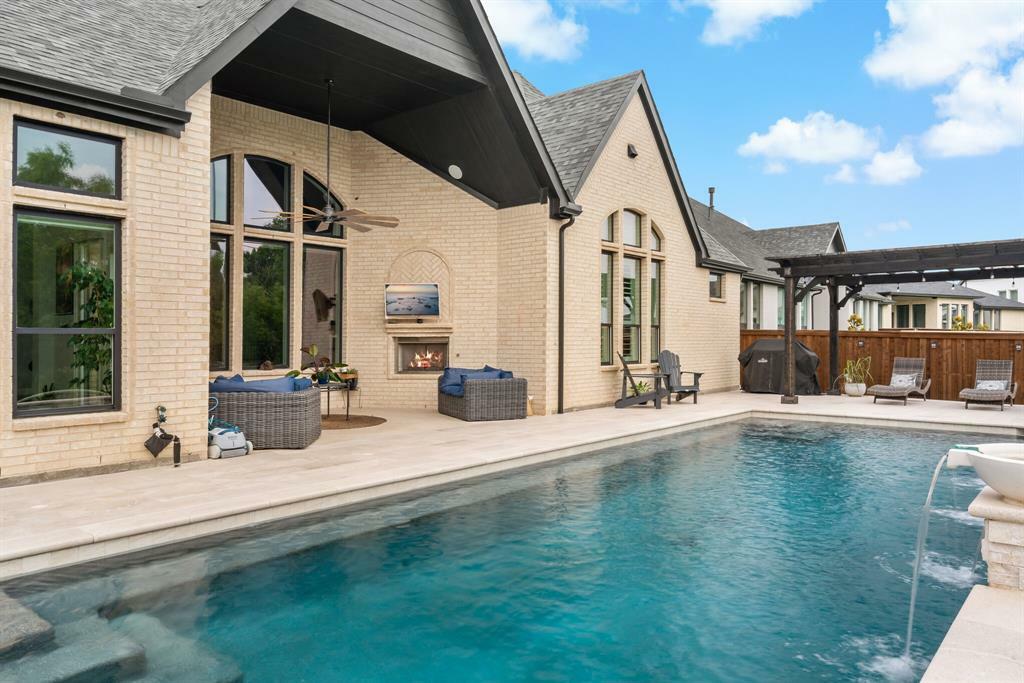 Property Photo:  1788 Coopers Hawk Drive  TX 76005 