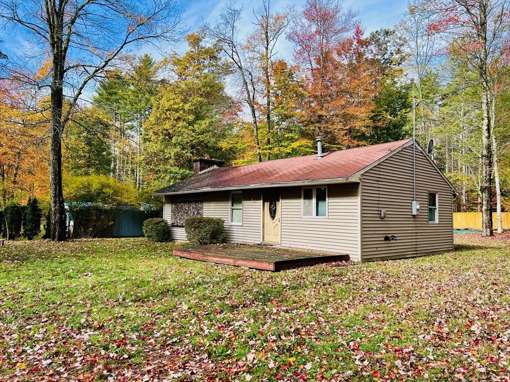 Property Photo: 31 Merrill Dr MA 01072